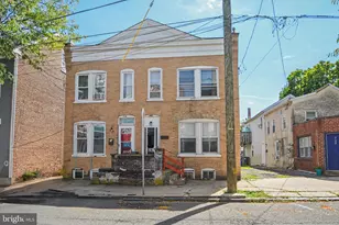 552 King St, Pottstown, PA 19464 - Photo 1