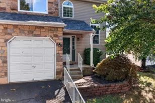 210 Shirley Ln, Pennsburg, PA 18073 - Photo 3