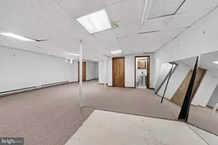 210 Shirley Ln, Pennsburg, PA 18073 - Photo 37