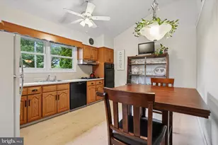 197 Greyhorse Rd, Willow Grove, PA 19090 - Photo 3