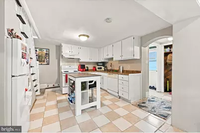 407 Jefferson Street, Bridgeport, PA 19405 - Photo 7