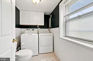 407 Jefferson St, Bridgeport, PA 19405 - Photo 19