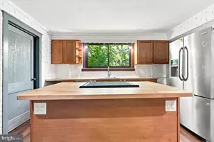 612 S Broad St, Lansdale, PA 19446 - Photo 9