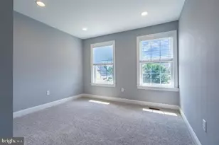 576 Championship Dr, Harleysville, PA 19438 - Photo 33