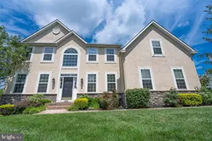576 Championship Dr, Harleysville, PA 19438 - Photo 3