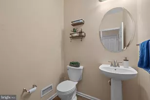 81 Chadwick Cir, Eagleville, PA 19403 - Photo 7
