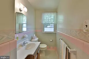 823 Longstreth Ave, Jenkintown, PA 19046 - Photo 17