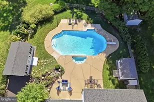 2081 Stewart Dr, Hatfield, PA 19440 - Photo 37