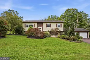 1484 Sumneytown Pike, Lansdale, PA 19446 - Photo 1