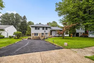 105 Overlook Ave, Willow Grove, PA 19090 - Photo 3