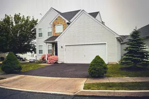 4 Gleneagles Rd, Royersford, PA 19468 - Photo 1