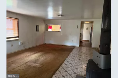 211 Perkiomen Avenue, Phoenixville, PA 19460 - Photo 11