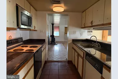211 Perkiomen Avenue, Phoenixville, PA 19460 - Photo 17