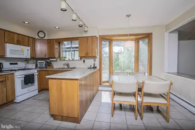 2908 Village Green Lane, Norristown, PA 19403 - Photo 29