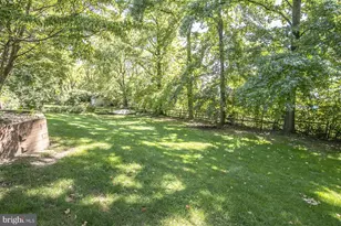 2908 Village Green Ln, Norristown, PA 19403 - Photo 13