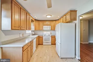 127 Sutcliffe Ln, Conshohocken, PA 19428 - Photo 11