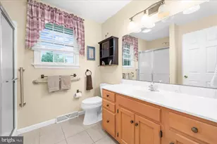 2395 Magnolia Dr, Gilbertsville, PA 19525 - Photo 21