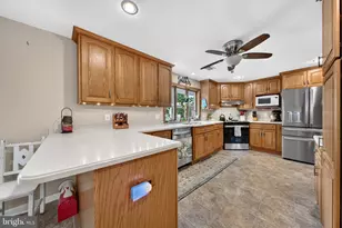 1307 Klinerd Rd, Pennsburg, PA 18073 - Photo 9