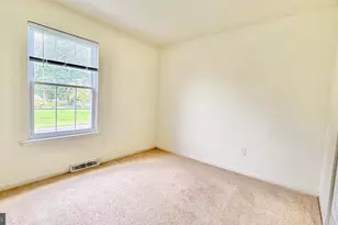 806 Wright Dr, Ambler, PA 19002 - Photo 13