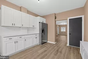 108 W 5th St, Bridgeport, PA 19405 - Photo 13