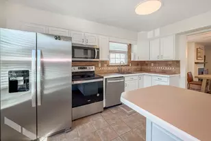 800 Seminole Gardens, Ambler, PA 19002 - Photo 15