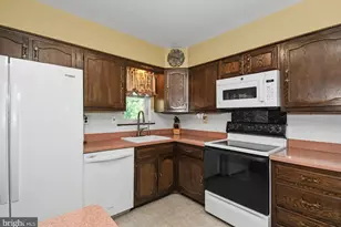 266 Level Rd, Collegeville, PA 19426 - Photo 5
