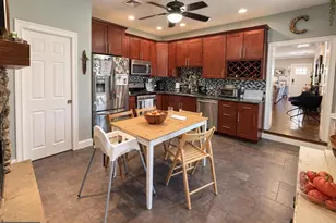 811 E Hector St, Conshohocken, PA 19428 - Photo 5