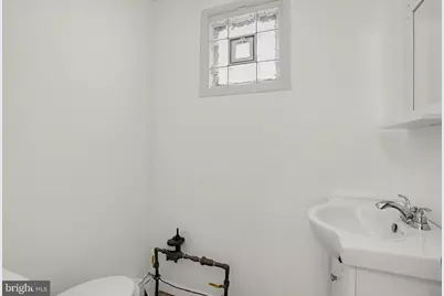 325 E Basin Street, Norristown, PA 19401 - Photo 15
