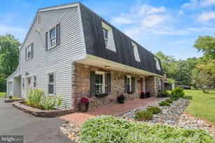 228 Lenape Dr, North Wales, PA 19454 - Photo 5