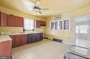 825 George St, Norristown, PA 19401 - Photo 13