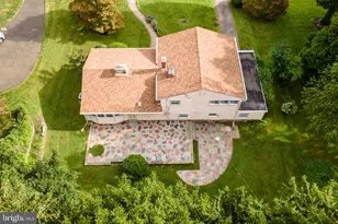 310 Hedgerow Ln, Wyncote, PA 19095 - Photo 5