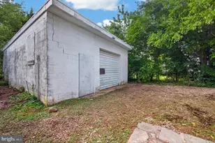 1530 Hilltop Rd, Pottstown, PA 19464 - Photo 17