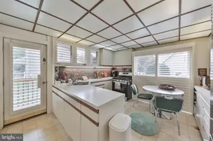 410 Continental Rd, Hatboro, PA 19040 - Photo 39