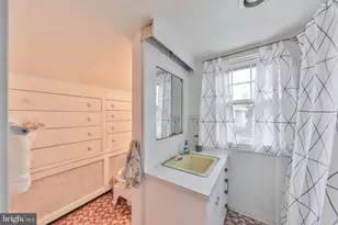 410 Continental Rd, Hatboro, PA 19040 - Photo 71