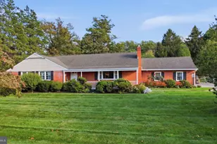 3014 Oak Dr, Norristown, PA 19401 - Photo 1