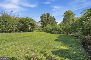 642 New Market Dr, Souderton, PA 18964 - Photo 31