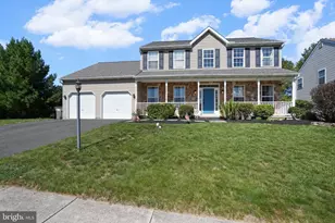 35 Pine Tree Dr, Royersford, PA 19468 - Photo 1