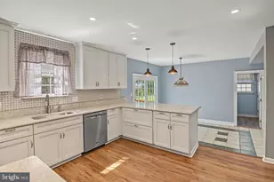 705 Buttonwood Dr, Royersford, PA 19468 - Photo 7
