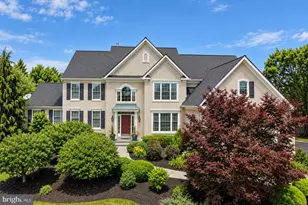 583 Oakmont Dr E, Telford, PA 18969 - Photo 3