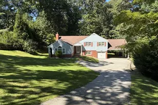 751 Red Oak Terrace, Wayne, PA 19087 - Photo 3