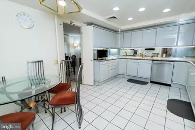 100 Breyer Drive #5-Q, Elkins Park, PA 19027 - Photo 5