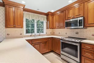 30 High Point E, Huntingdon Valley, PA 19006 - Photo 19