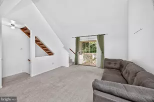 906 Foxmeadow Dr, Royersford, PA 19468 - Photo 5