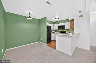 906 Foxmeadow Dr, Royersford, PA 19468 - Photo 13