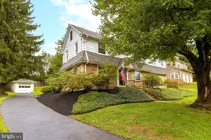 1046 Huntingdon Rd, Abington, PA 19001 - Photo 3