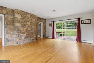 1046 Huntingdon Rd, Abington, PA 19001 - Photo 17