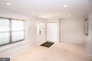 652 Longwood Rd, Collegeville, PA 19426 - Photo 3