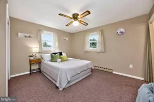 971 Oakdale Dr, Pottstown, PA 19464 - Photo 9