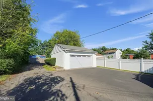 867 Main St, Harleysville, PA 19438 - Photo 25