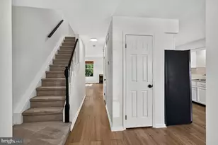 104 Susan Constant Ct, Norristown, PA 19401 - Photo 3